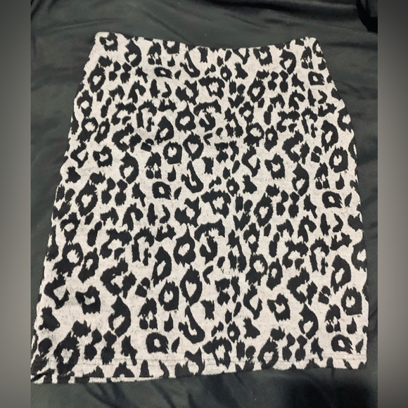Soaked Leopard Skirt - Picture 2 of 3
